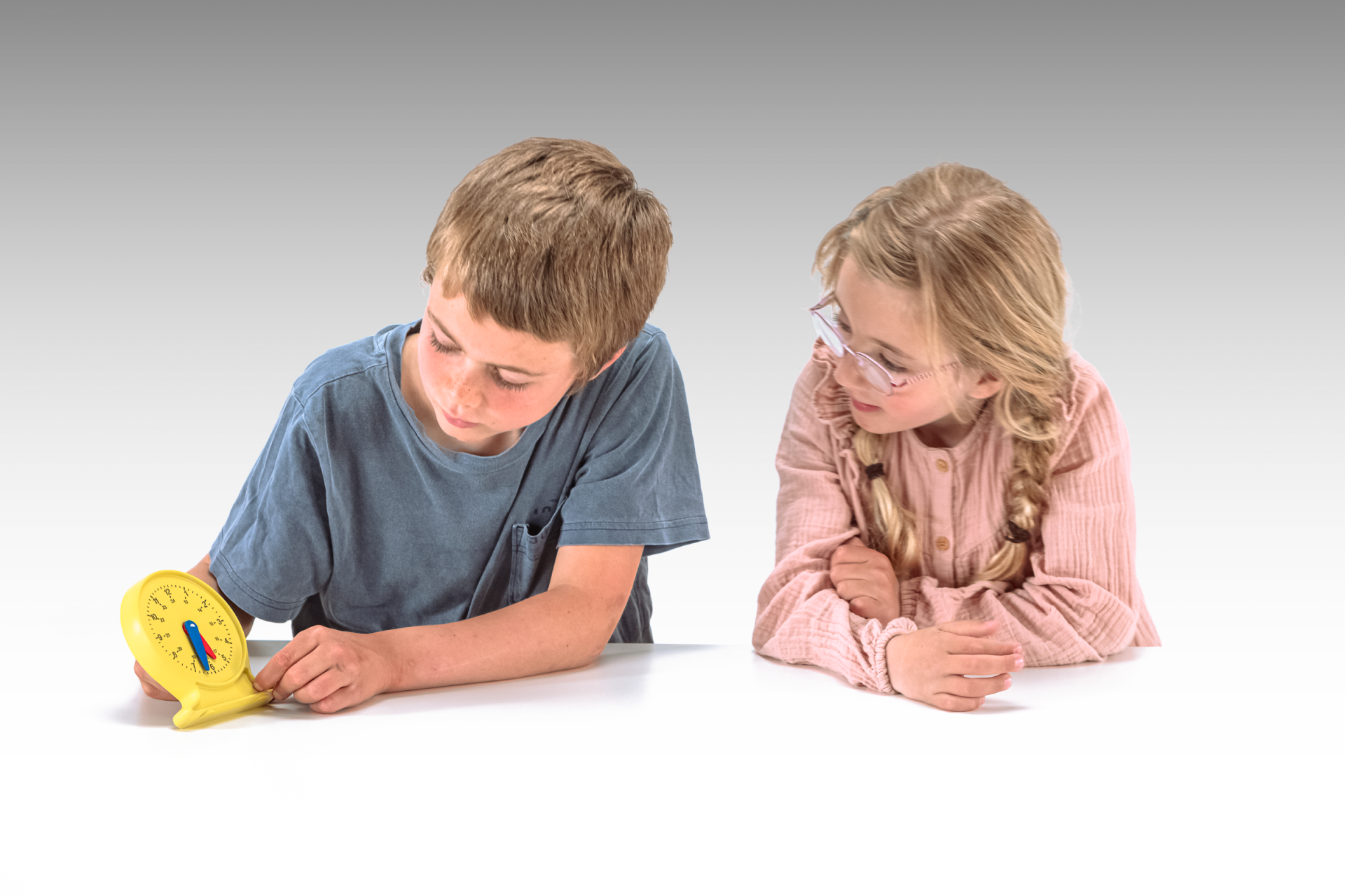 Wissner Uhren Klassensatz 1 mit 24 Schüleruhren und 1 großer Lernuhr, im Kunststoffkoffer verpackt Wissner Uhren Klassensatz 1 mit 24 Schüleruhren und 1 großer Lernuhr, im Kunststoffkoffer verpackt