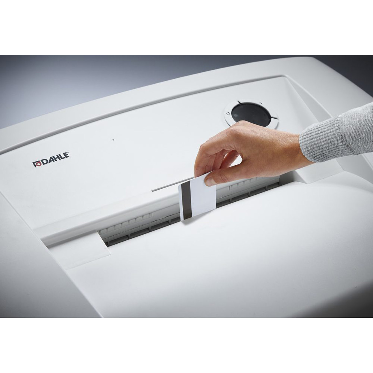 Dahle Aktenvernichter 414air, MHP Schnitt 4 x 40 mm, 24-26 Blatt, 140 L 
