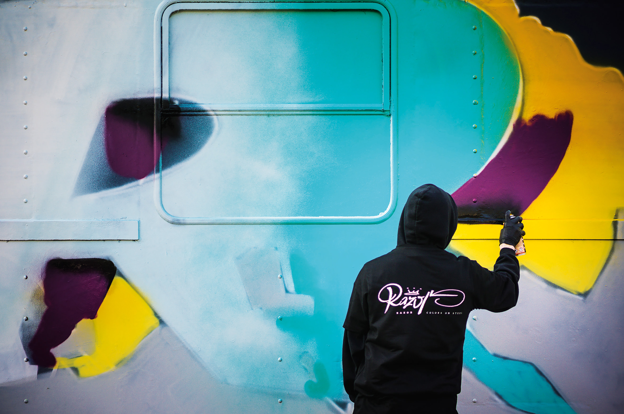 Molotow Sprühdose COVERSALL WATER-BASED 400 ml, dunkelgrau neutral 