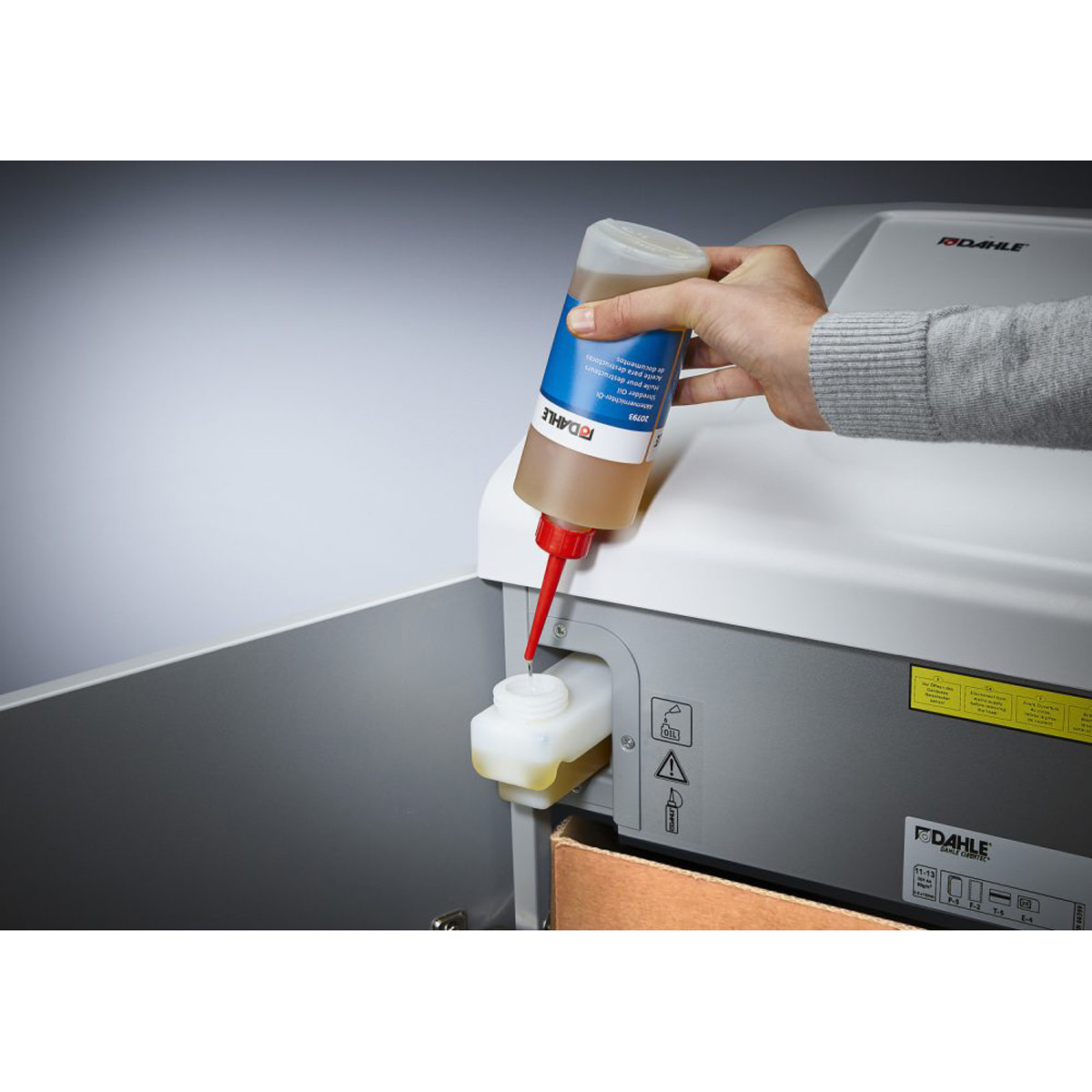 Dahle Aktenvernichter 706, Top Secret Schnitt 1 x 4,7 mm, 5 Blatt, 60 L 