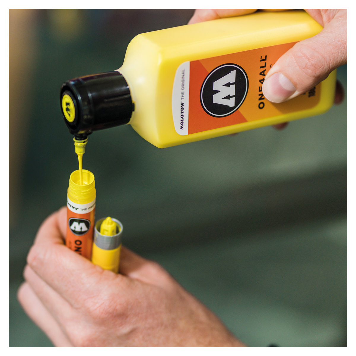 Molotow Acrylmarker ONE4ALL ACRYLIC 127HS 10er Etui, 2 mm, Basic Set 1 